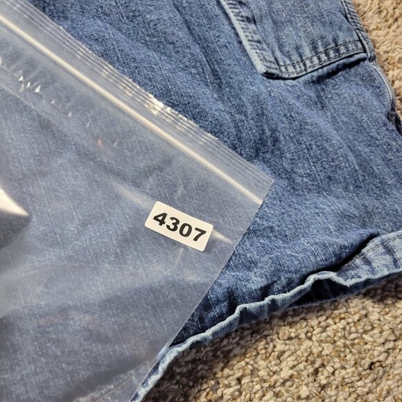 Wrangler Denim Shorts Mens 48 Carpenter Workwear Relaxed Dark Wash Distressed - Picture 8 of 8